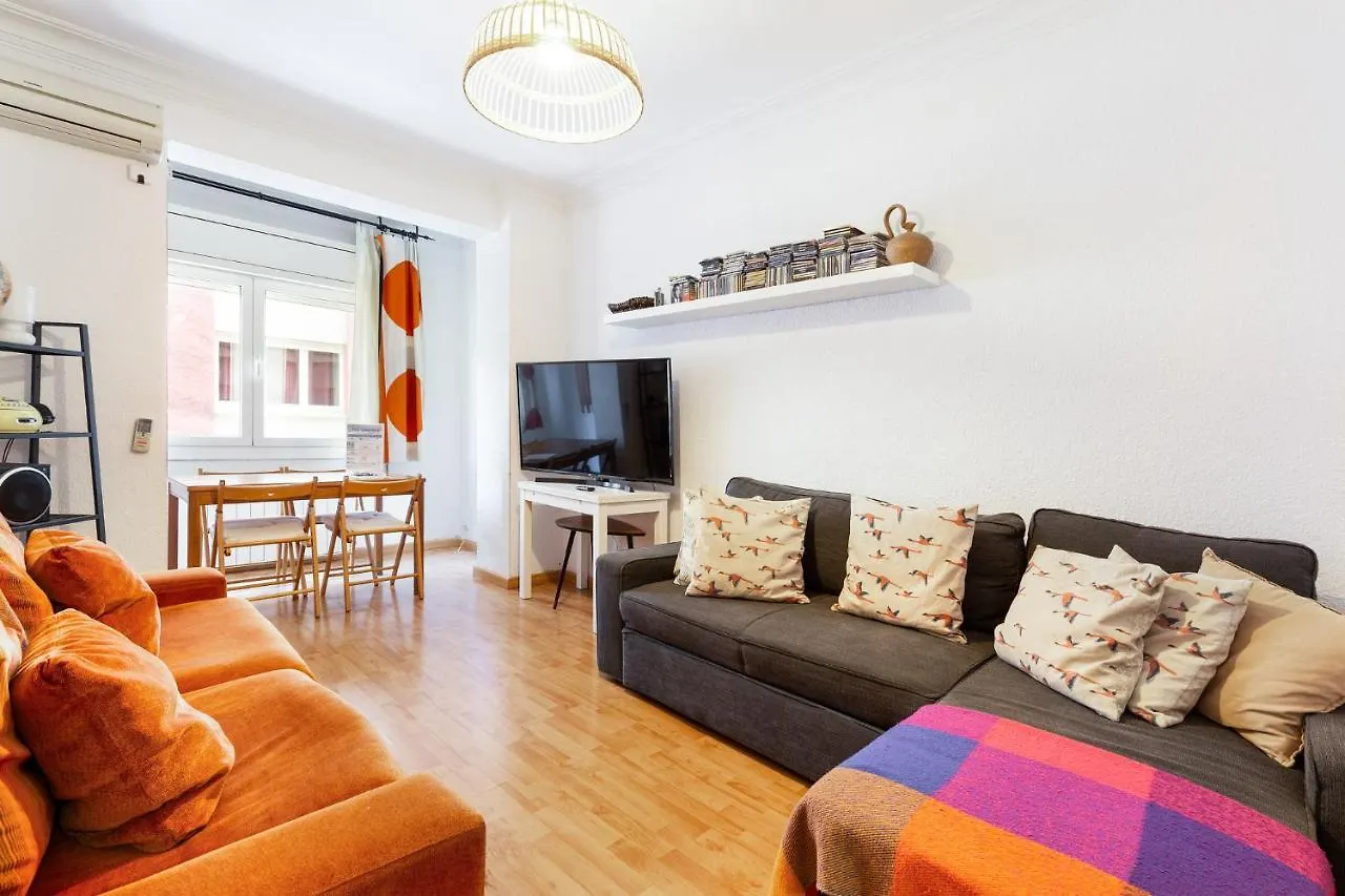 Stay U-Nique Apartments Salva II location